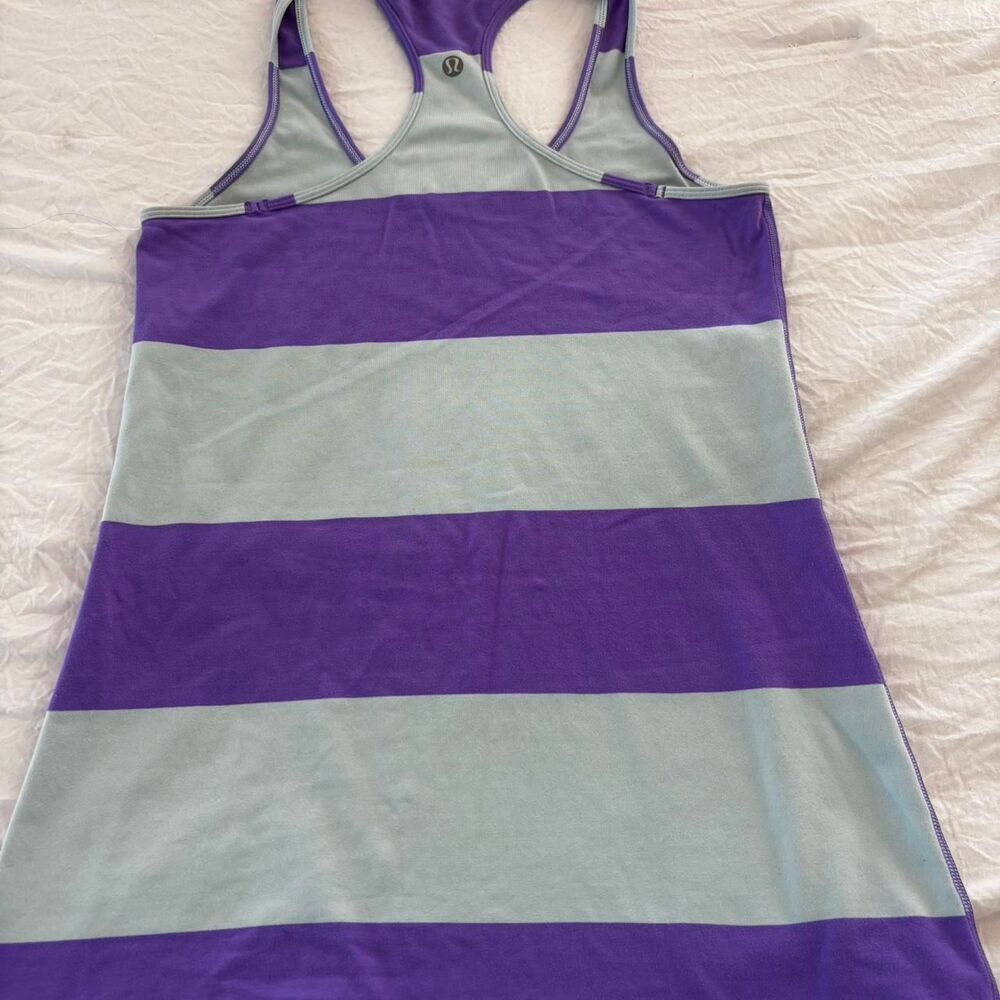 LULULEMON Vintage Striped Blue Purple Women's Activewear Sz 6 Racerback Tank Top